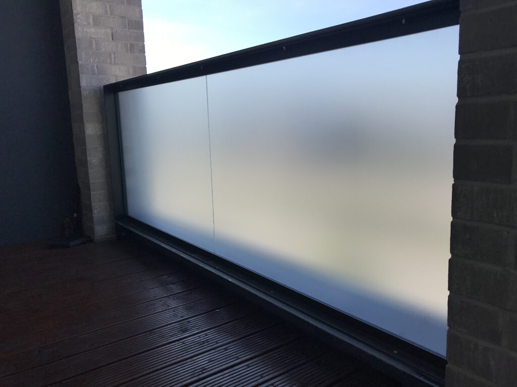 folia matowa na szyby