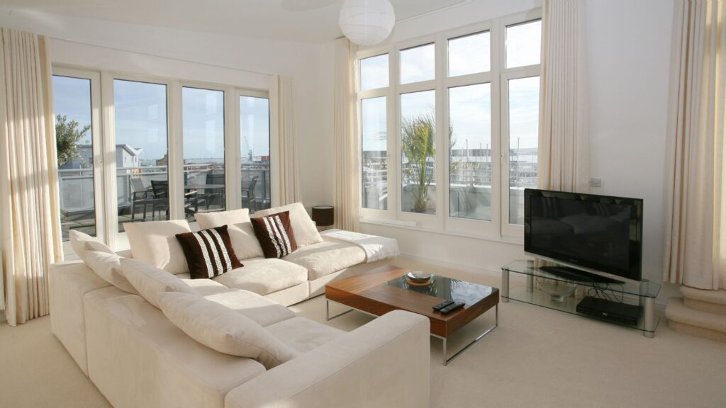 folia przeciwsłoneczna do mieszkania